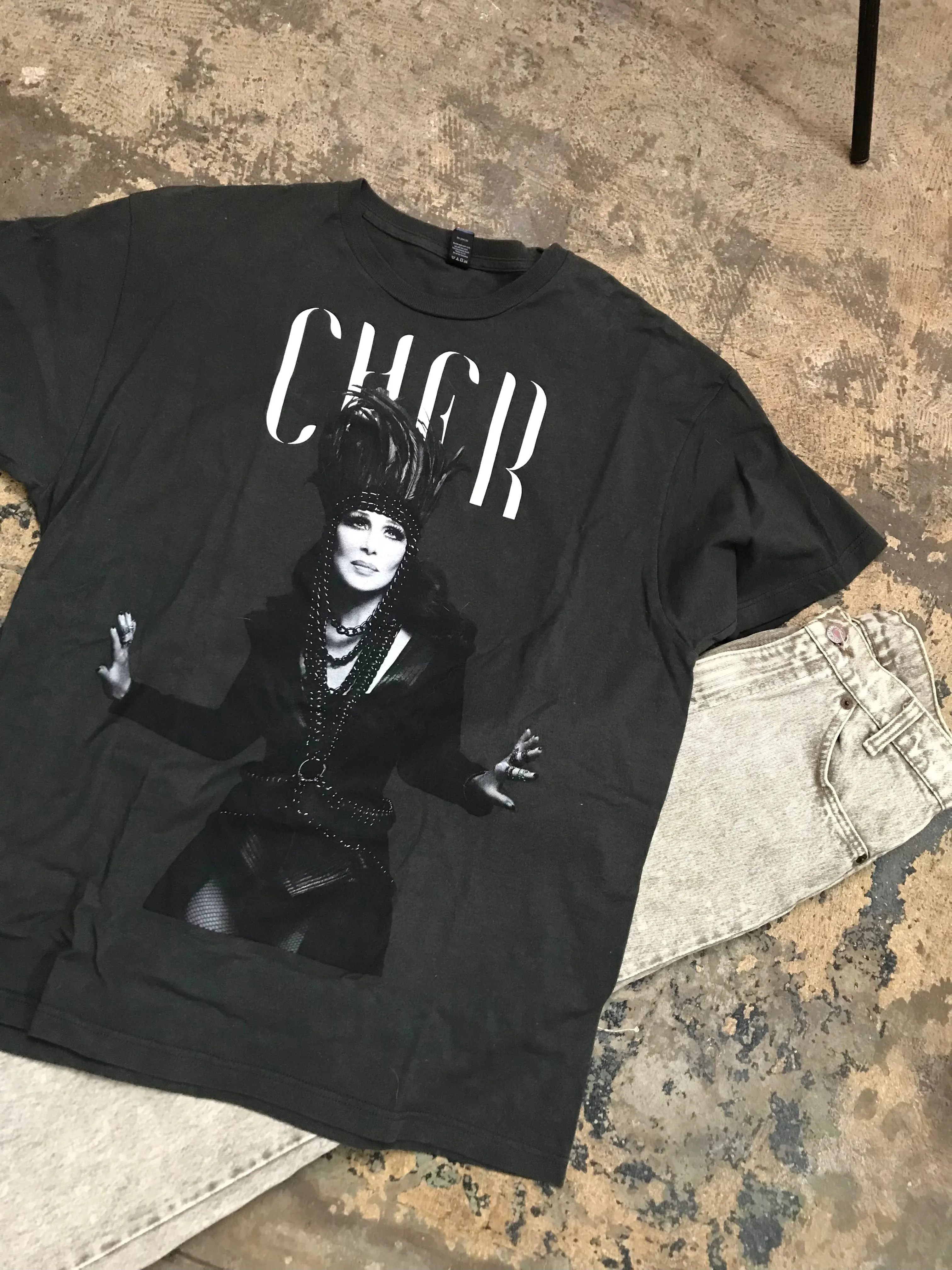 Cher 2014 Concert Tee T Shirt | Size L