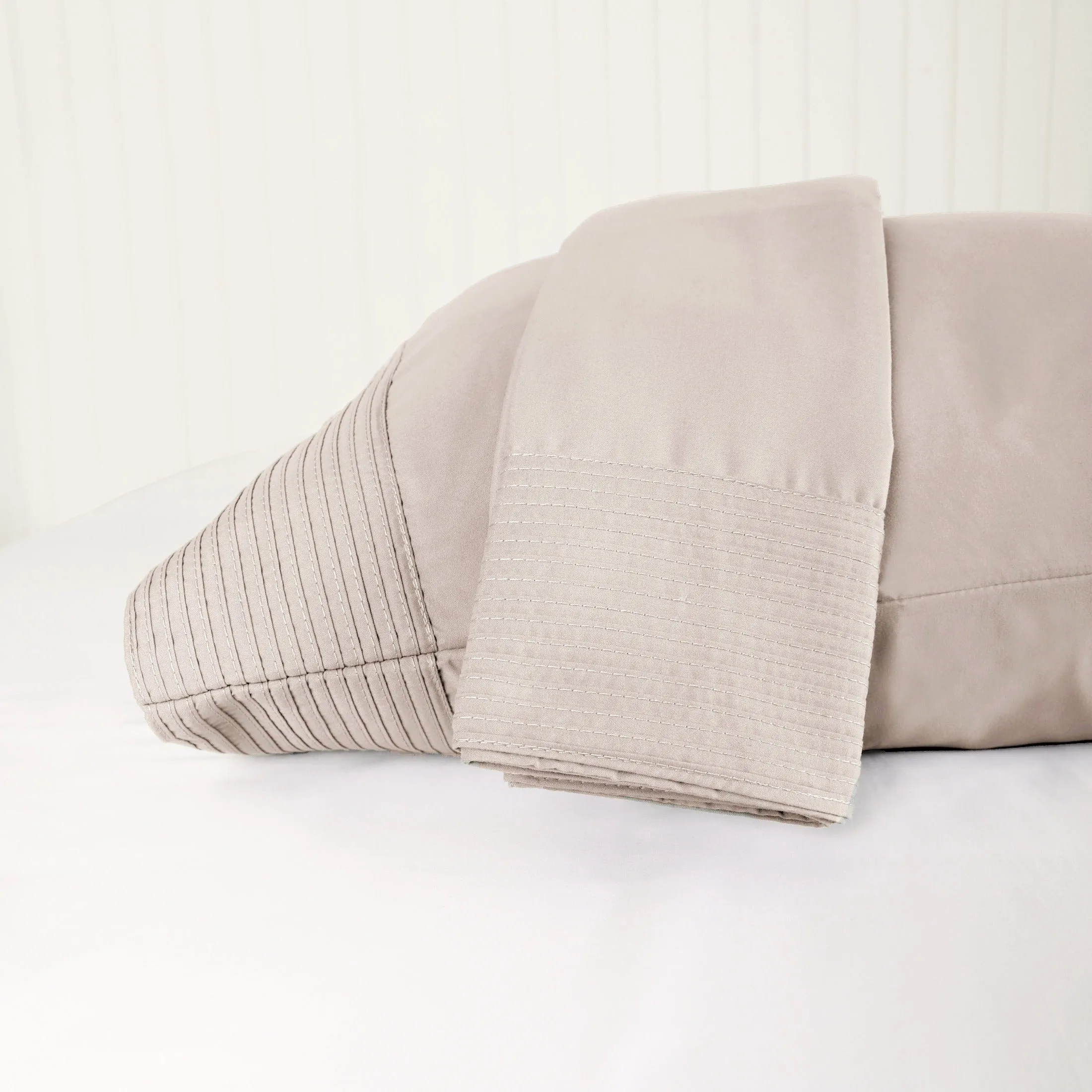 Vilano Pleated Pillow Cases